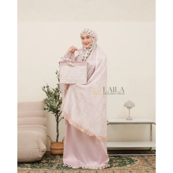 Mukenah Sakura Blossom Mukena Dewasa Jumbo Premium Signature Silk Laila Tsamirah Series Atasan Bawahan